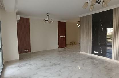 شقة - 3 غرف نوم - 3 حمامات للايجار في ذا كورت ياردز - كمبوندات الشيخ زايد - الشيخ زايد - الجيزة شقة - 3 غرف نوم - 3 حمامات للايجار في ذا كورت ياردز - كمبوندات الشيخ زايد - الشيخ زايد - الجيزة
