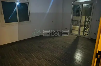 Apartment - 3 Bedrooms - 1 Bathroom for rent in Al Gezira St. - South Investors Area - New Cairo City - Cairo