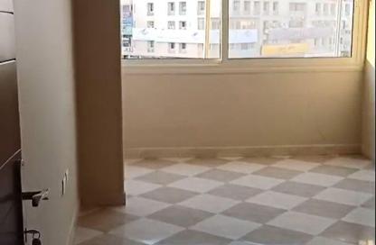 شقة - 3 غرف نوم - 1 حمام للبيع في الحي الثالث - مدينة 6 أكتوبر - الجيزة