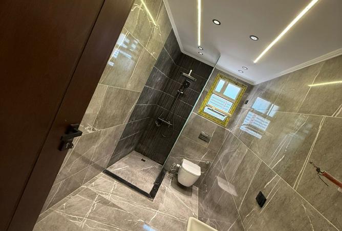 93244833 - Property Image 3