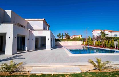Villa - 7 Bedrooms - 5 Bathrooms for sale in Alex West - Alexandria Compounds - Alexandria