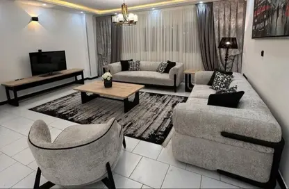 شقة - 3 غرف نوم - 2 حمامات للايجار في مدينتي - القاهرة