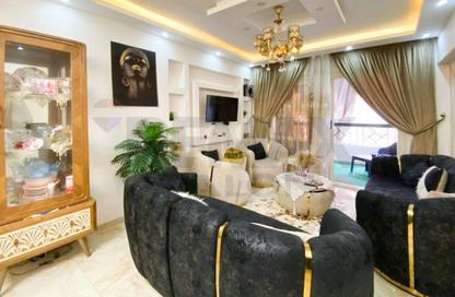 Apartment - 2 Bedrooms - 1 Bathroom for rent in Al Sagh Mohamed Abd Al Salam St. - Sidi Beshr - Hay Awal El Montazah - Alexandria