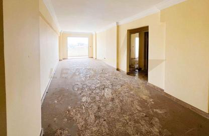 Apartment - 2 Bedrooms - 1 Bathroom for sale in Seyouf - Hay Awal El Montazah - Alexandria