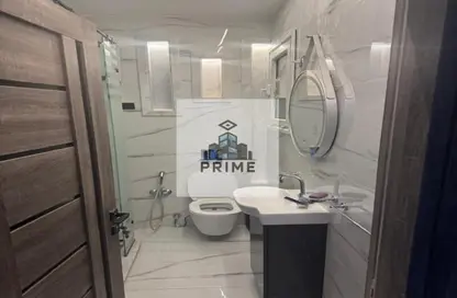 Apartment - 2 Bedrooms - 2 Bathrooms for rent in Lake View Residence - 5th Settlement Compounds - The 5th Settlement - New Cairo City - Cairo