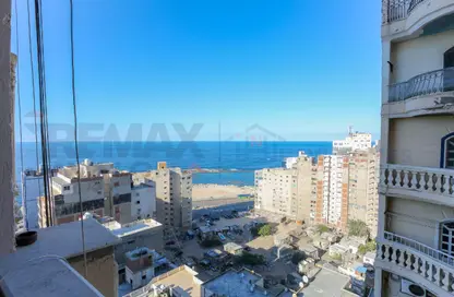 شقة - 4 غرف نوم - 2 حمامات للبيع في ميامي - حي اول المنتزة - الاسكندرية