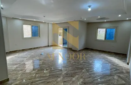 Apartment - 3 Bedrooms - 2 Bathrooms for rent in Street 10 - 11th District - Sheikh Zayed City - Giza