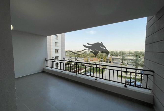98824105 - Property Image 3