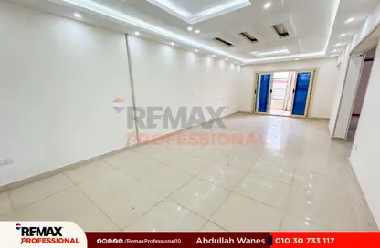 شقة - 3 غرف نوم - 1 حمام للبيع في شارع عبدالفتاح الطويل - فلمنج - حي شرق - الاسكندرية