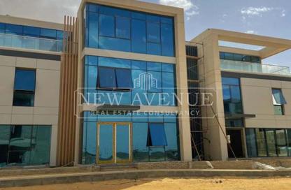 Office Space - Studio - 2 Bathrooms for sale in Heartwork - The 5th Settlement - New Cairo City - Cairo Office Space - Studio - 2 Bathrooms for sale in Heartwork - The 5th Settlement - New Cairo City - Cairo