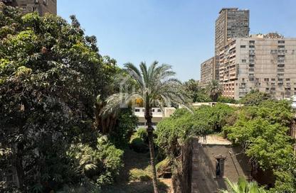 شقة - 3 غرف نوم - 2 حمامات للايجار في شارع احمد حشمت - الزمالك - القاهرة