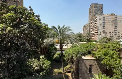 شقة - 3 غرف نوم - 2 حمامات للايجار في شارع احمد حشمت - الزمالك - القاهرة