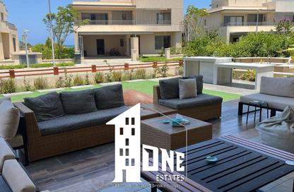فيلا - 5 غرف نوم - 4 حمامات للبيع في مراسي - سيدي عبد الرحمن - الساحل الشمالي