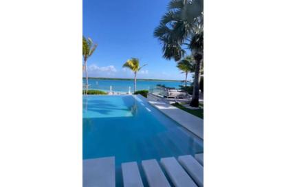 Villa - 5 - 5 for rent in Marassi - Sidi Abdel Rahman - North Coast