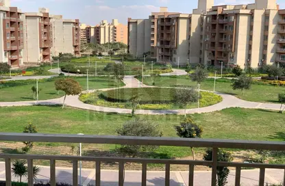 شقة - 3 غرف نوم - 2 حمامات للايجار في مدينة وصال - كمبوندات الشروق - مدينة الشروق - القاهرة