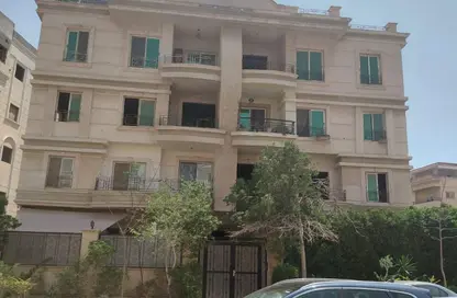 Apartment - 3 Bedrooms - 2 Bathrooms for sale in 2nd Neighborhood - 7th Area - Shorouk City - Cairo