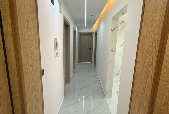 8709387 - Property Image 2