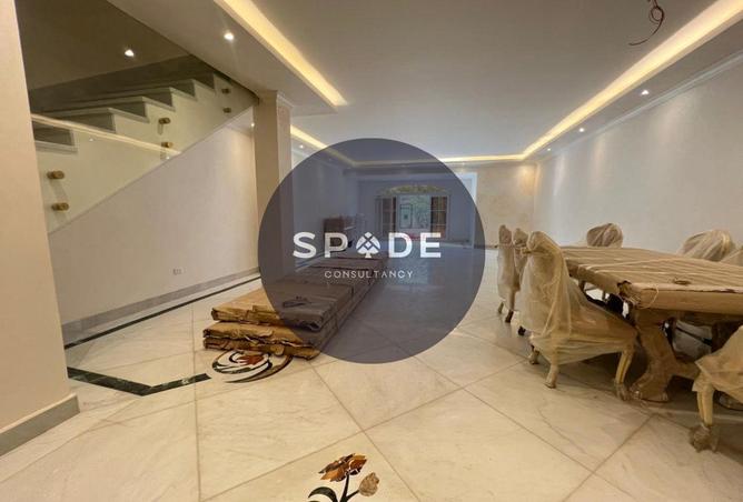 98820147 - Property Image 3