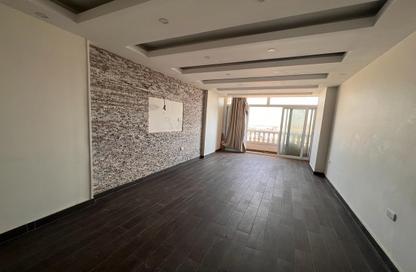 Apartment - 3 Bedrooms - 2 Bathrooms for sale in Gate 4 old - Horus - Hadayek El Ahram - Giza