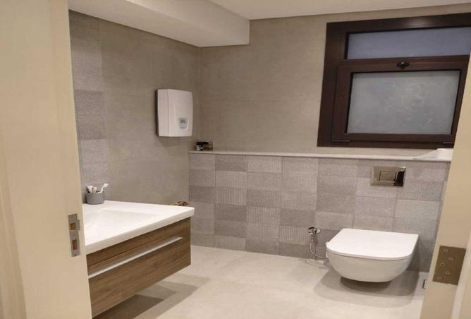 82101634 - Property Image 3