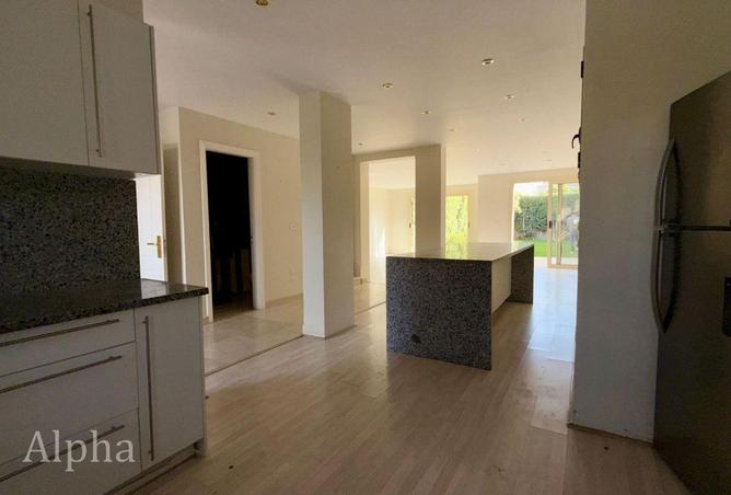 8661069 - Property Image 2