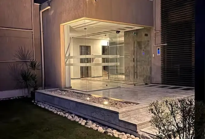 83990770 - Property Image 2