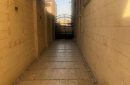 شقة - 3 غرف نوم - 2 حمامات للبيع في حى اسكان الجامعه الامريكية - كمبوندات التجمع الخامس - التجمع الخامس - مدينة القاهرة الجديدة - القاهرة