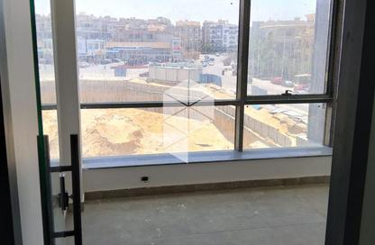 مساحات مكتبية - استوديو - 2 للايجار في محور جمال عبد الناصر - التجمع الثالث - مدينة القاهرة الجديدة - القاهرة