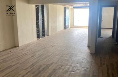 Apartment - 3 Bedrooms - 2 Bathrooms for sale in Al Geish Road - Roushdy - Hay Sharq - Alexandria
