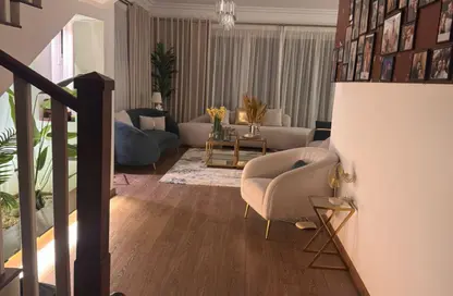 منزل مزدوج - 4 غرف نوم - 4 حمامات للايجار في ويستاون - كمبوندات الشيخ زايد - الشيخ زايد - الجيزة