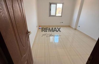 Apartment - 3 Bedrooms - 2 Bathrooms for sale in Helmeyet El Zaitoun - Hay El Zaytoun - Cairo Apartment - 3 Bedrooms - 2 Bathrooms for sale in Helmeyet El Zaitoun - Hay El Zaytoun - Cairo