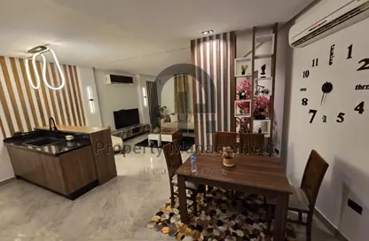 Apartment - 2 Bedrooms - 1 Bathroom for rent in Mohamed Naguib Axis - Abou El Houl - New Cairo City - Cairo