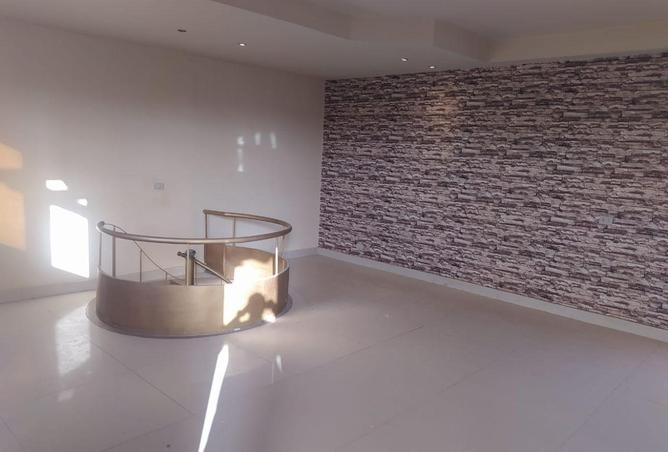 8629160 - Property Image 3