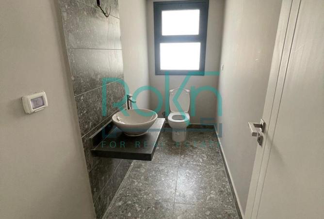82104876 - صورة العقار 3
