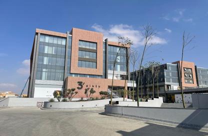 Retail - Studio - 1 Bathroom for sale in Three Sixty - 5th Settlement Compounds - The 5th Settlement - New Cairo City - Cairo