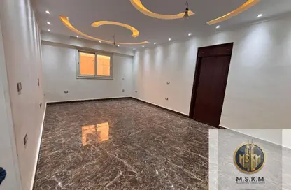 شقة - 3 غرف نوم - 2 حمامات للايجار في عمارات البنفسج - البنفسج - مدينة القاهرة الجديدة - القاهرة