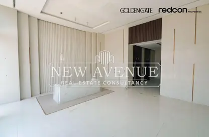 Retail - Studio - 1 Bathroom for rent in Golden Gate - South Teseen St. - The 5th Settlement - New Cairo City - Cairo