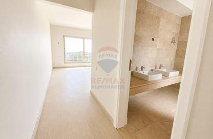 Villa - 4 Bedrooms - 5 Bathrooms for rent in New Giza - Cairo Alexandria Desert Road - 6 October City - Giza