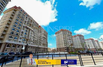 شقة - 3 غرف نوم - 3 حمامات للايجار في صوارى - كمبوندات الاسكندرية - الاسكندرية