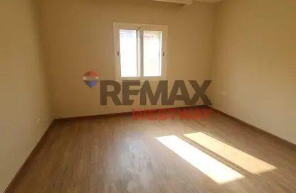 Apartment - 2 Bedrooms - 3 Bathrooms for sale in October Plaza - 6 October Compounds - 6 October City - Giza