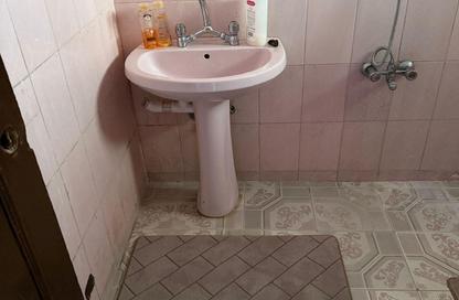 Apartment - 2 Bedrooms - 1 Bathroom for rent in 1st District - Sheikh Zayed City - Giza