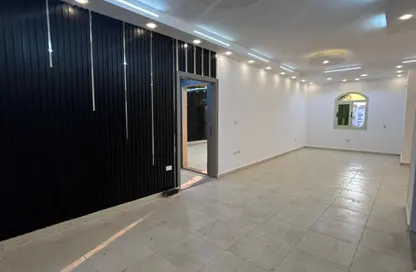 شقة - 3 غرف نوم - 2 حمامات للايجار في شارع الشيماء - المنطقة و - حى جنوب الاكايمية - مدينة القاهرة الجديدة - القاهرة