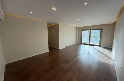 شقة - 2 غرف نوم - 2 حمامات للايجار في جاليريا  مون فالى - المستثمرين الجنوبية - مدينة القاهرة الجديدة - القاهرة