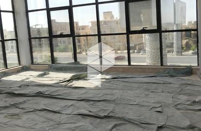 مساحات مكتبية - استوديو - 2 حمامات للايجار في فى90 - شارع التسعين الشمالي - التجمع الخامس - مدينة القاهرة الجديدة - القاهرة