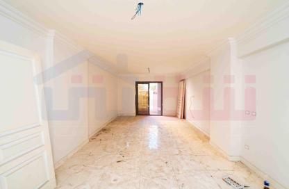 Apartment - 4 Bedrooms - 3 Bathrooms for sale in Roushdy - Hay Sharq - Alexandria
