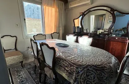 Apartment - 2 Bedrooms - 1 Bathroom for sale in Moez Al Dawla St. - 6th Zone - Nasr City - Cairo