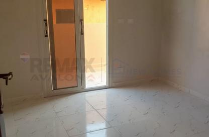 Apartment - 3 Bedrooms - 1 Bathroom for sale in Al Kornish Square - Sporting - Hay Sharq - Alexandria Apartment - 3 Bedrooms - 1 Bathroom for sale in Al Kornish Square - Sporting - Hay Sharq - Alexandria