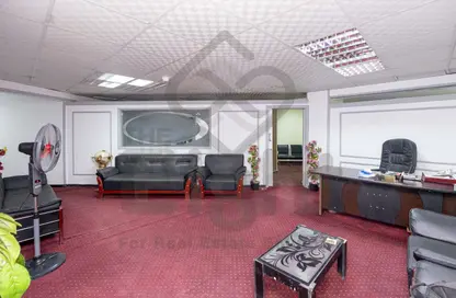 Apartment - 4 Bedrooms - 2 Bathrooms for sale in Al Geish Road - Glim - Hay Sharq - Alexandria