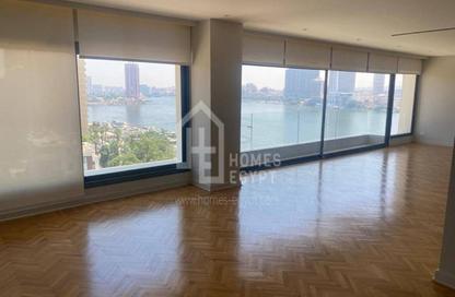 Apartment - 3 Bedrooms - 4 Bathrooms for sale in Al Nile  St. - Giza District - Ganoub El Giza - Giza