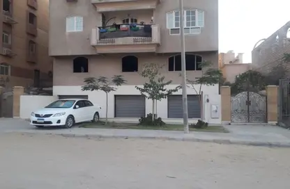 Apartment - 3 Bedrooms - 2 Bathrooms for sale in 8th District - 6 October City - Giza